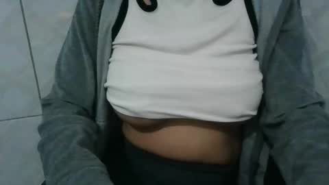 Snapshot of allbavillanova chatting on 10/25/25, 01:24 allbavillanova online show from 10/25/25, 01:24