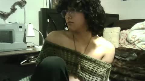 Snapshot of alleg359 chatting on 10/23/25, 03:39 Sweetener online show from 10/23/25, 03:39