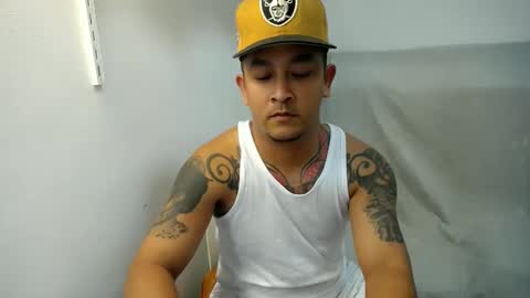 Snapshot of allen_69xx chatting on 11/26/25, 12:17 allen online show from 11/26/25, 12:17