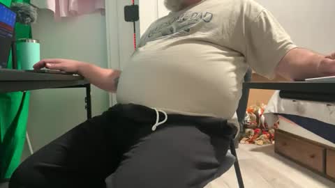 Snapshot of allergictochat chatting on 11/27/25, 04:42 Allergictolove online show from 11/27/25, 04:42