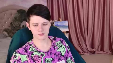 Snapshot of allert_ chatting on 11/24/25, 09:25 allert_ online show from 11/24/25, 09:25