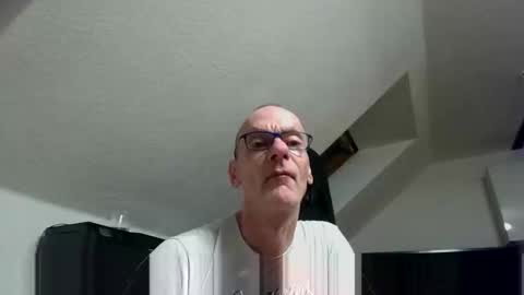 Snapshot of allesgeilbeiuns chatting on 10/13/25, 05:02 gay online show from 10/13/25, 05:02