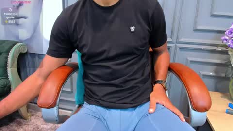 Snapshot of allessandrosantos chatting on 02/09/25, 11:15                                 Help me reach 100 likes online show from 02/09/25, 11:15