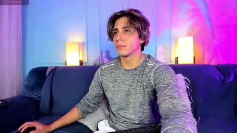 Snapshot of allexcano chatting on 09/13/25, 01:33 Allex online show from 09/13/25, 01:33