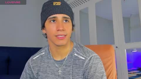 Snapshot of allexcano chatting on 09/24/25, 09:51 Allex online show from 09/24/25, 09:51