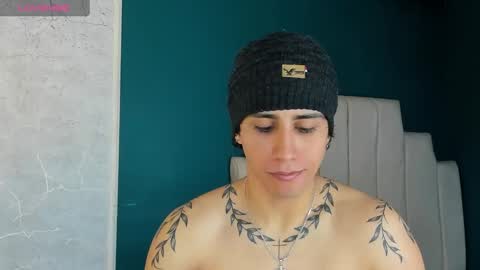 Snapshot of allexcano chatting on 10/02/25, 10:17 Allex online show from 10/02/25, 10:17