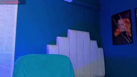 Snapshot of allexcano chatting on 10/03/25, 09:23 Allex online show from 10/03/25, 09:23