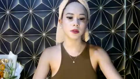 Lavinia  online show from 04/16/26, 11:22