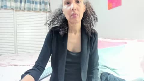 wishlist on bio online show from 01/03/25, 12:11