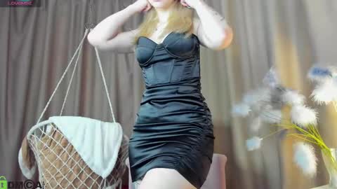 Snapshot of alli_aster chatting on 03/22/26, 01:20 alli_aster online show from 03/22/26, 01:20