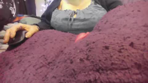 Snapshot of alli_kat78 chatting on 01/04/25, 05:05 Alli Kat online show from 01/04/25, 05:05