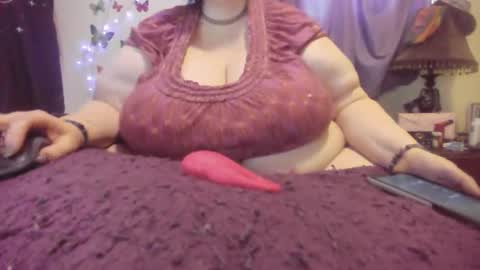 Snapshot of alli_kat78 chatting on 01/22/25, 07:34 Alli Kat online show from 01/22/25, 07:34