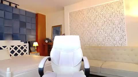 Snapshot of alliana_joy chatting on 03/03/25, 08:38 Alliana online show from 03/03/25, 08:38