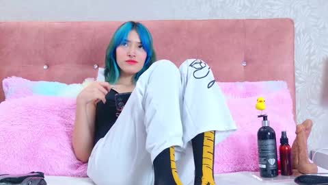 Allicia online show from 09/24/25, 07:17