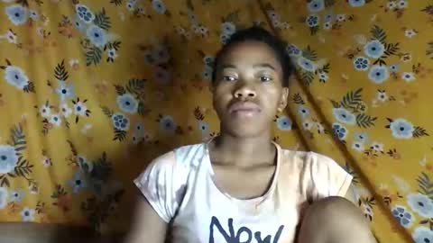 Snapshot of alliciax632770 chatting on 11/29/25, 01:41 alliciax632770 online show from 11/29/25, 01:41