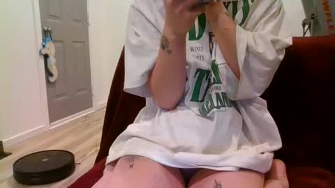alliebearx online show from 01/23/25, 08:15