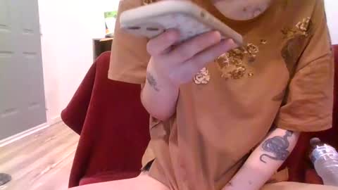alliebearx online show from 02/01/25, 05:47