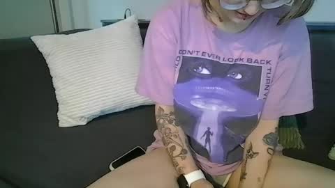 alliebearx online show from 06/13/26, 03:26