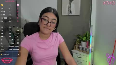 Snapshot of allison_18_ chatting on 11/24/25, 02:22 Nana online show from 11/24/25, 02:22