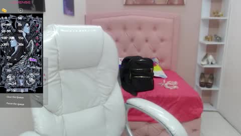 Snapshot of allison_garcia chatting on 11/14/25, 02:49 ALLISON online show from 11/14/25, 02:49