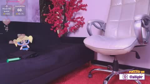 allison_parker1_ online show from 06/08/26, 12:16