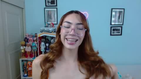 Snapshot of allisonblossom chatting on 03/06/25, 11:20 online show from 03/06/25, 11:20