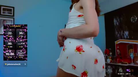 Snapshot of allisonblossom chatting on 10/16/25, 07:26 online show from 10/16/25, 07:26