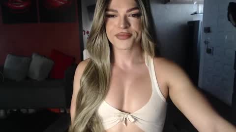 Snapshot of allisonfit chatting on 05/15/26, 12:56 Allison Victoria online show from 05/15/26, 12:56