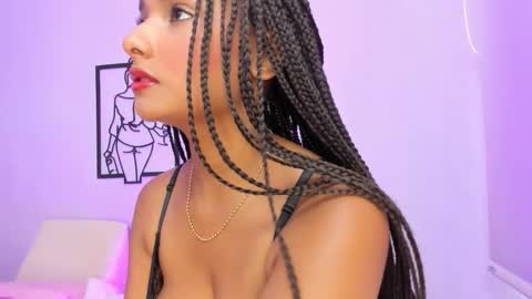 Snapshot of allisonn_bell chatting on 12/19/25, 08:27 Allison online show from 12/19/25, 08:27