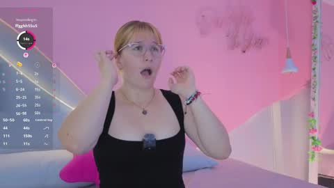 Snapshot of allisonroberts_ chatting on 06/05/26, 11:38 Alli online show from 06/05/26, 11:38