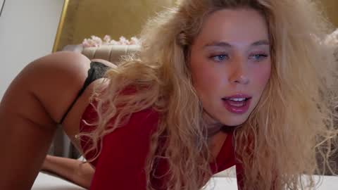 Snapshot of allissonhotbb chatting on 10/03/25, 06:38 allissonhotbb online show from 10/03/25, 06:38