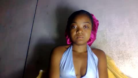 allizida01 online show from 05/22/26, 10:37