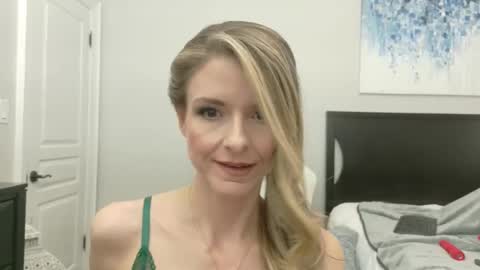 Aurora online show from 03/04/25, 02:49