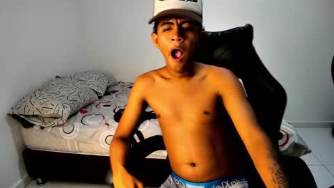 alluringangel0 online show from 09/16/25, 05:08