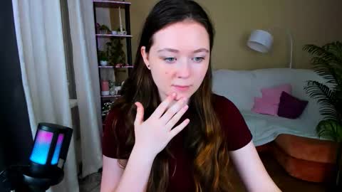 alluringeyess online show from 09/22/25, 12:18