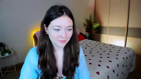alluringeyess online show from 06/14/26, 04:47