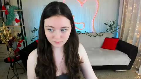 alluringeyess online show from 06/18/26, 04:22
