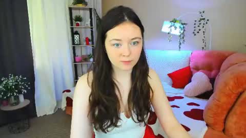 alluringeyess online show from 06/19/26, 09:13
