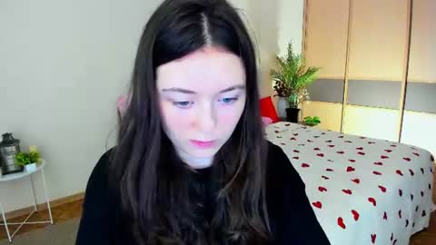 alluringeyess online show from 07/05/26, 04:36
