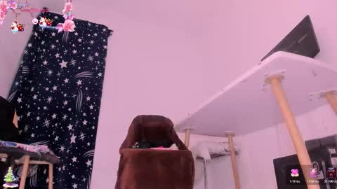 Snapshot of ally_cantero chatting on 01/17/26, 06:44 NEW VIDEOS IN MY PROFILE online show from 01/17/26, 06:44