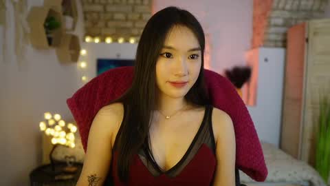 Allyah Sky online show from 03/01/25, 01:32