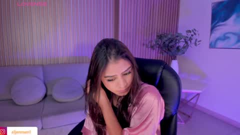 Alisson online show from 01/25/25, 01:41