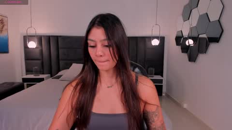 Snapshot of allyjensen chatting on 05/16/26, 10:12 Alisson online show from 05/16/26, 10:12