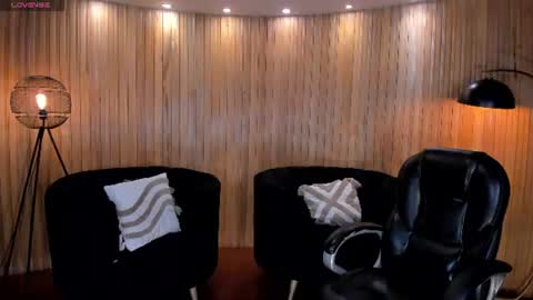 Snapshot of allyjensen chatting on 06/13/26, 10:24 Alisson online show from 06/13/26, 10:24