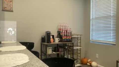 Ally Mae online show from 10/28/25, 03:47