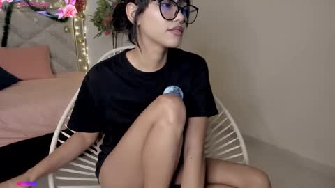 Allyson 3 online show from 12/22/24, 10:36