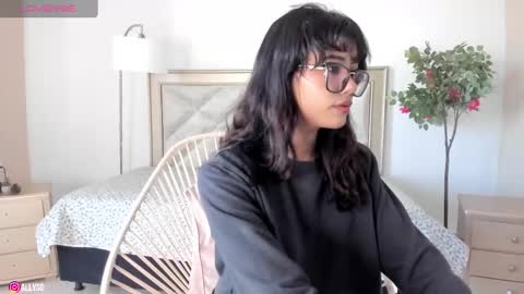 Allyson 3 online show from 01/18/25, 07:37