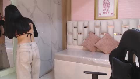 Allysa  online show from 09/15/25, 10:21