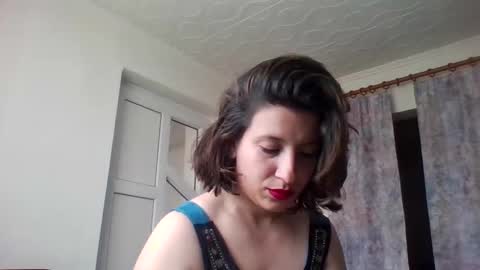 Snapshot of alma_amy chatting on 02/25/25, 10:47 Alma online show from 02/25/25, 10:47