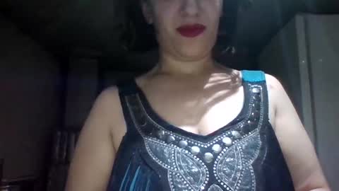 Snapshot of alma_amy chatting on 02/25/25, 07:14 Alma online show from 02/25/25, 07:14